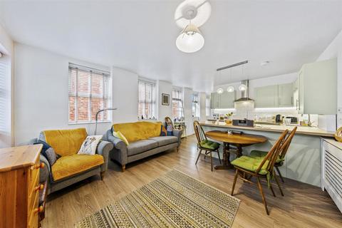 2 bedroom flat for sale - Prince Street, Earls Barton NN6