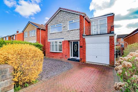 4 bedroom detached house for sale, Bassleton Lane, The Green, Thornaby, TS17 0LD