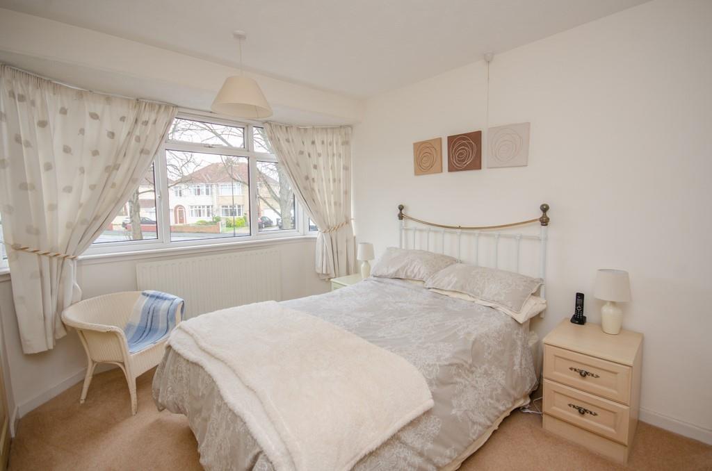 Bedroom 1 pic 2.jpg