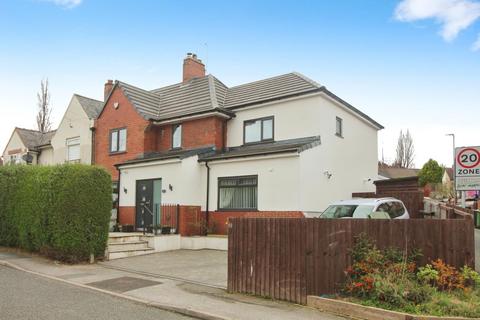 4 bedroom semi-detached house for sale, Raynville Road, Leeds