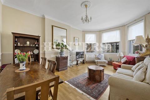 2 bedroom flat for sale, Fordwych Road, London, NW2