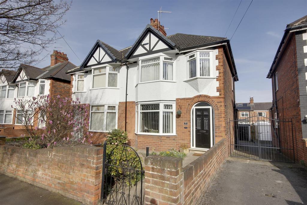 Pickering Road, Hull 3 bed semidetached house for sale £209,950