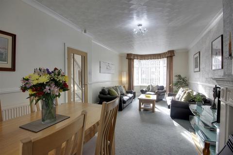 33 Pickering Road, Hull, HU4 6TA