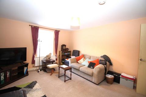 2 bedroom flat for sale, Pearce Close, Thornbury, Bristol