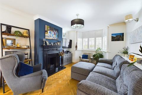 9 Pine Gardens, Ruislip, HA4 9TN