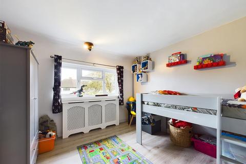 9 Pine Gardens, Ruislip, HA4 9TN