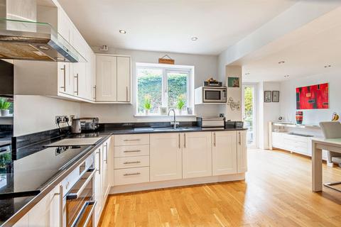 5 bedroom detached house for sale, Creve Coeur Close, Bearsted, Maidstone