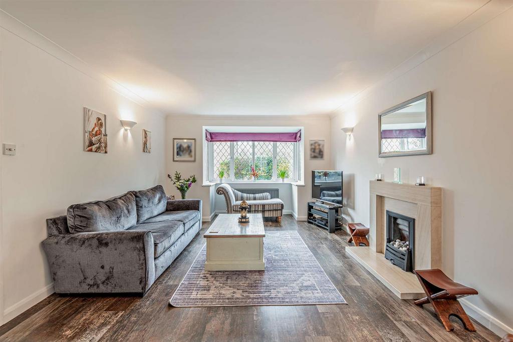 8589401-interior27-800.jpg