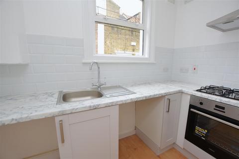1c Vant Road, London, SW17 8TH