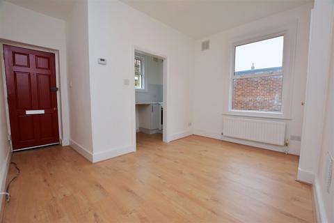 1c Vant Road, London, SW17 8TH