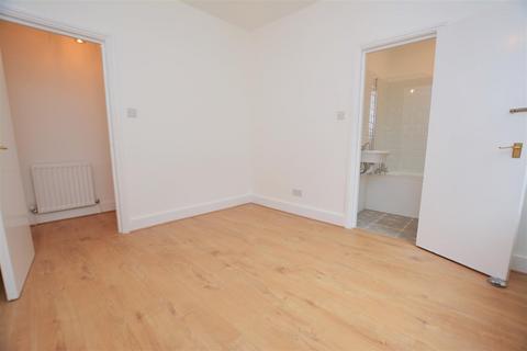 1c Vant Road, London, SW17 8TH