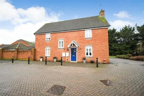 4 bedroom detached house for sale, Creswell, Hook, RG27