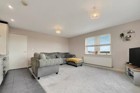 2 bedroom apartment for sale, Churchill Avenue, Basildon, SS14