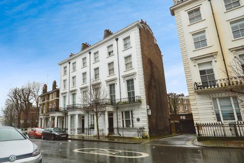 2 bedroom apartment for sale, Gloucester Terrace, London W2