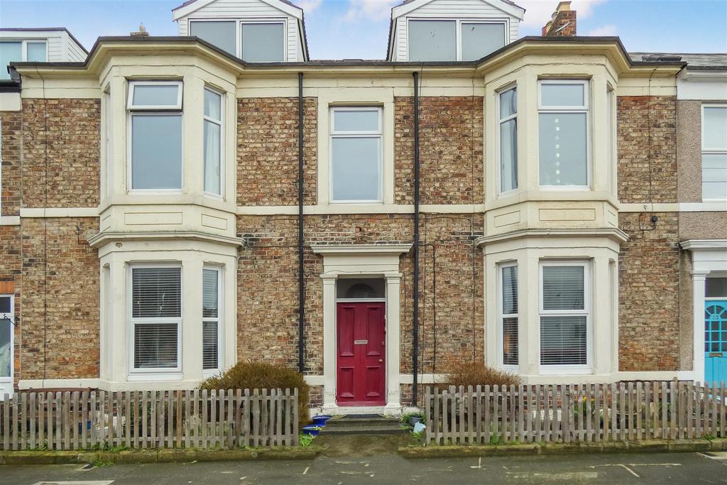 John Street, Cullercoats 2 bed apartment for sale £220,000