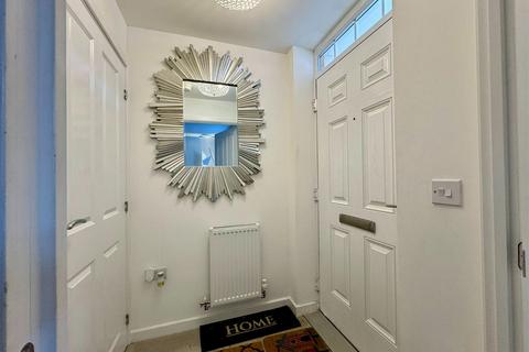 3 bedroom semi-detached house for sale, Maplebeck Drive, Southport, PR8 5QA