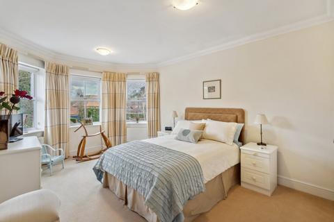 6 bedroom detached house for sale, Maltmans Lane, Chalfont St Peter, Gerrards Cross, Buckinghamshire