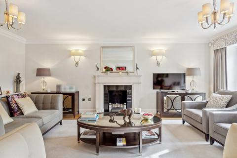 6 bedroom detached house for sale, Maltmans Lane, Chalfont St Peter, Gerrards Cross, Buckinghamshire