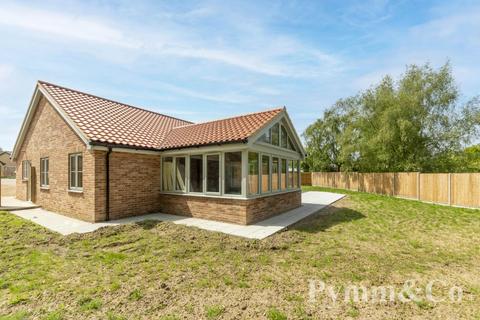 3 bedroom detached bungalow for sale, Kingfisher Close, Norwich NR14