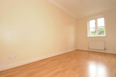 2 bedroom apartment to rent - Highlands Avenue Winchmore Hill N21
