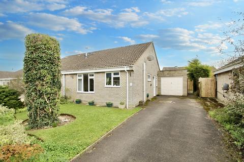 3 bedroom bungalow for sale - Church Road, Coxley