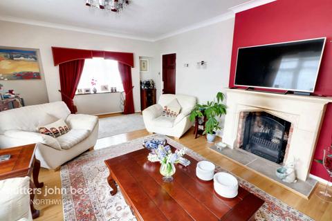 8 Chapel Close, Comberbach, Northwich, CW9 6BA