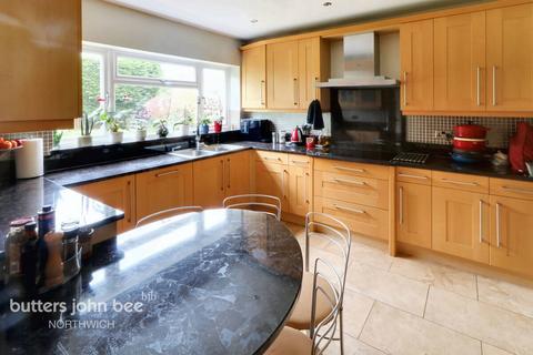 8 Chapel Close, Comberbach, Northwich, CW9 6BA