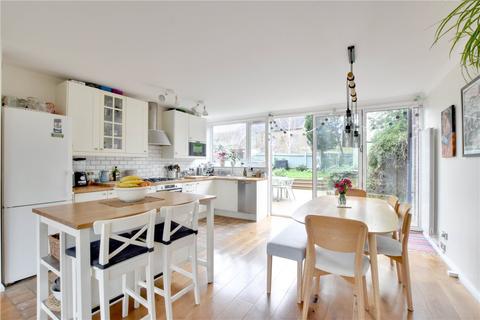 4 Michaels Close, London, SE13 5BP