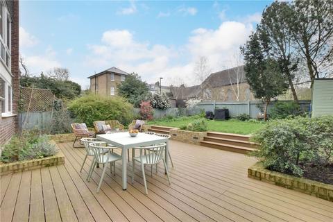 4 Michaels Close, London, SE13 5BP