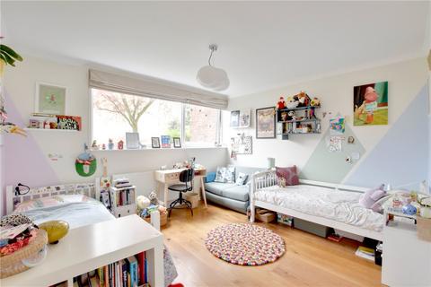 4 Michaels Close, London, SE13 5BP
