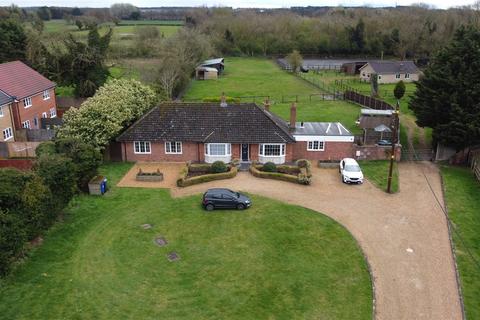 5 bedroom bungalow for sale, Worlington Road, Mildenhall, Bury St Edmunds, Suffolk, IP28