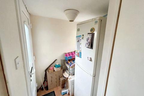2 bedroom terraced house for sale, Didscourt, Hull, East Riding of Yorkshire, HU6 8BB