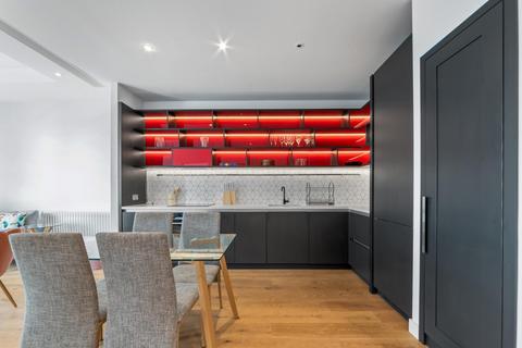 undefined, Defoe House, London City Island, London, E14