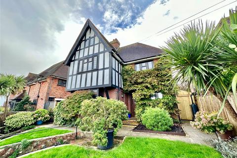 4 bedroom detached house for sale - Carew Road, Eastbourne, East Sussex, BN21