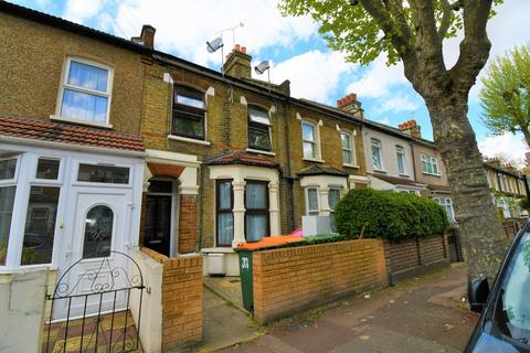 1 bedroom flat to rent - Creighton Avenue, London, E6