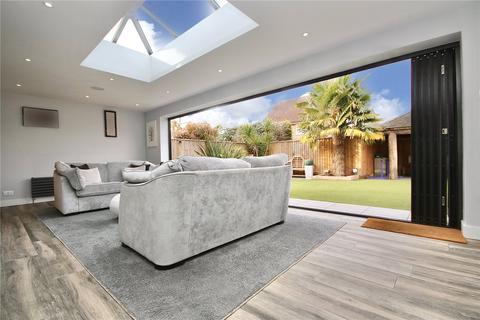 24 Chestnut Close, Rushmere St Andrew, Ipswich, IP5 1ED