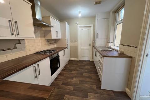 4 Emlyn Terrace, Tonypandy, CF40 2BL