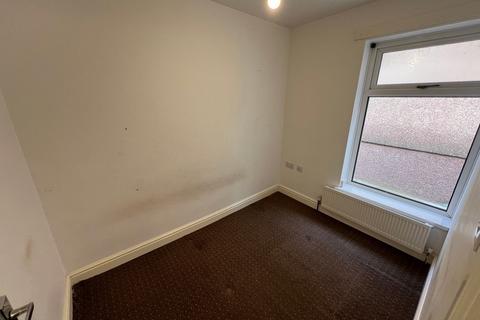 4 Emlyn Terrace, Tonypandy, CF40 2BL