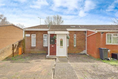 4 bedroom end of terrace house for sale, Whytewaters, Basildon, SS16