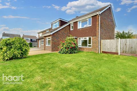 5 bedroom detached house for sale, Bishops Court Gardens, Chelmsford
