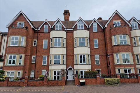 3 bedroom apartment to rent, Lichfield Road, Sutton Coldfield B74