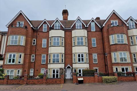 3 bedroom apartment to rent, Royal Court Apartments, Lichfield Road, Sutton Coldfield B74