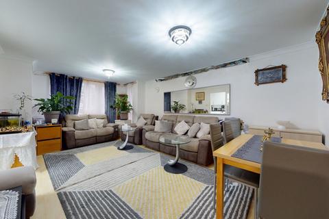3 bedroom apartment for sale - Leicester Court, Elmfield Way, Maida Vale, London, W9