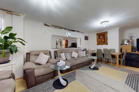 3 bedroom apartment for sale - Leicester Court, Elmfield Way, Maida Vale, London, W9