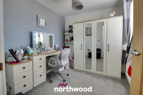 37 Northfield Drive, Thorne, Doncaster, DN8 4FG