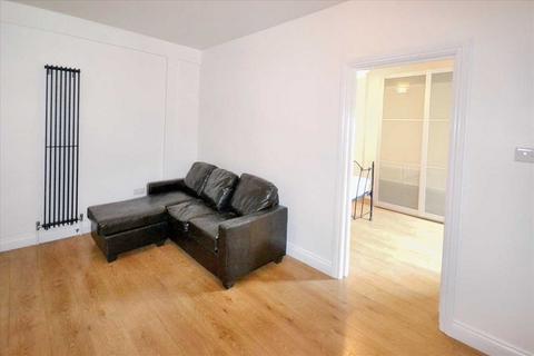 1 bedroom flat to rent - Dewsbury Court, Chiswick, London W4