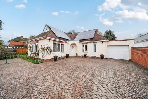 4 bedroom detached bungalow for sale, Highmore Street,  Hereford,  HR4