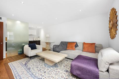 3 bedroom apartment for sale - Great Portland Street, London, W1W