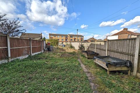 197 Hemsworth Road, Sheffield, S8 8LP