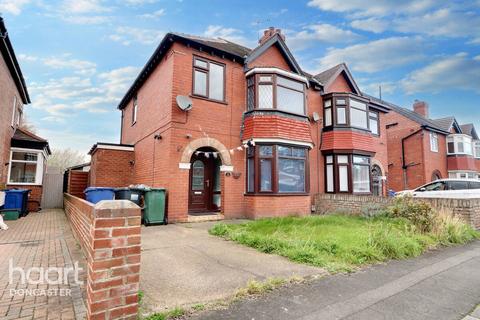 3 bedroom semi-detached house for sale, Northfield Road, Sprotbrough, Doncaster